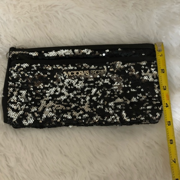Victoria secret pouch/wallet - Picture 3 of 8